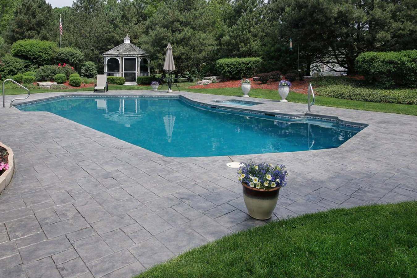 Concrete pool decks in Norwalk, CA